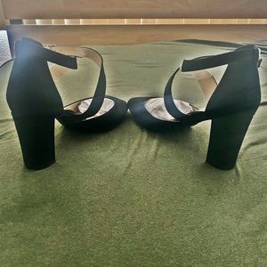 NIB Naturalizer Chunky Heel Size 11